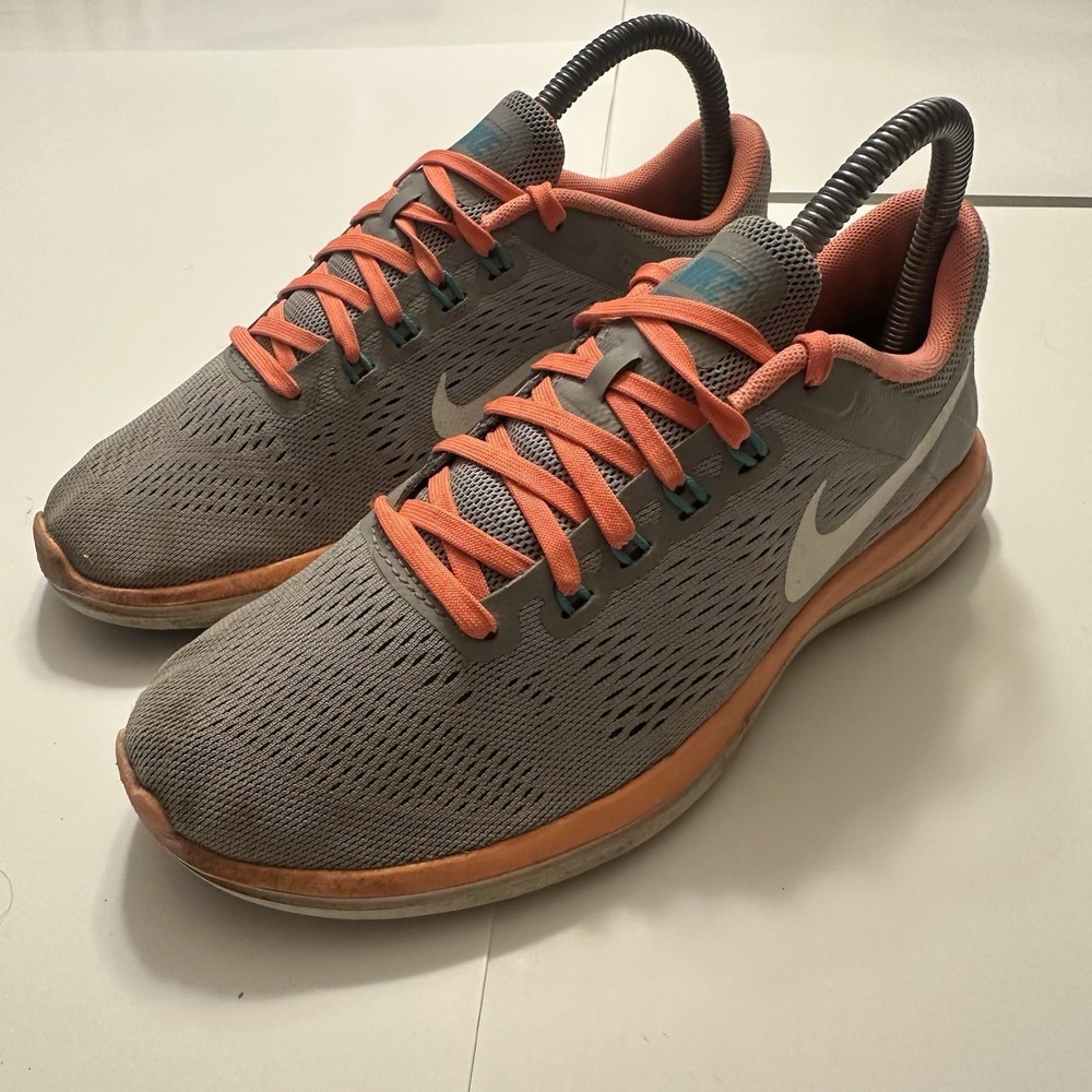 Nike Flex 2016 Run Athletic Running Shoe Womens Size 7 830751-003 Gray Orange